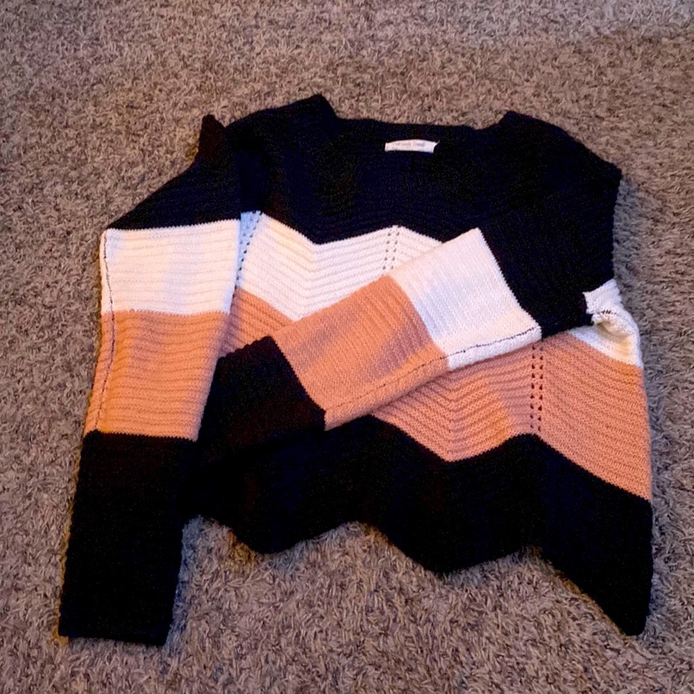 Crotchet long sleeve top